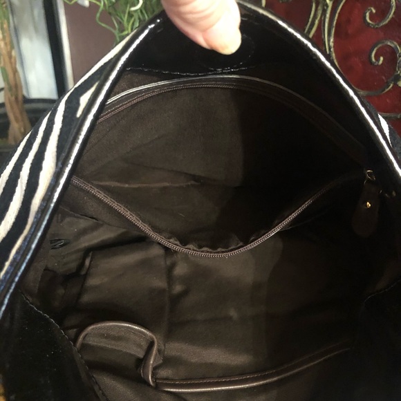 Handbag - Picture 3 of 5